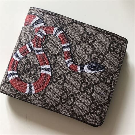 authentic gucci wallet vs fake|Gucci men's wallet knockoff.